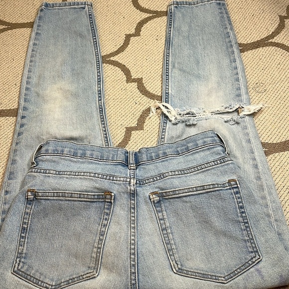 Everlane distressed knee high rise ankle jeans - Picture 3 of 16